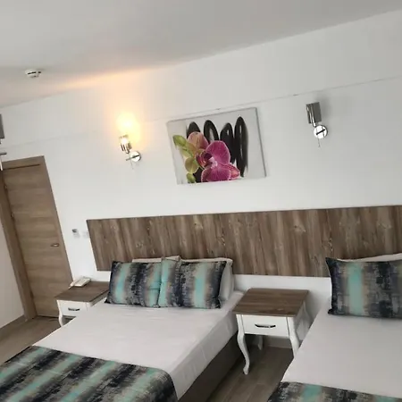 Velmer Hotel 4*